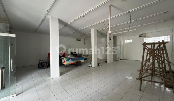 For Rent/ Sale of Ready-to-Use Adjoined Shophouses in Siliwangi, Cirebon 2