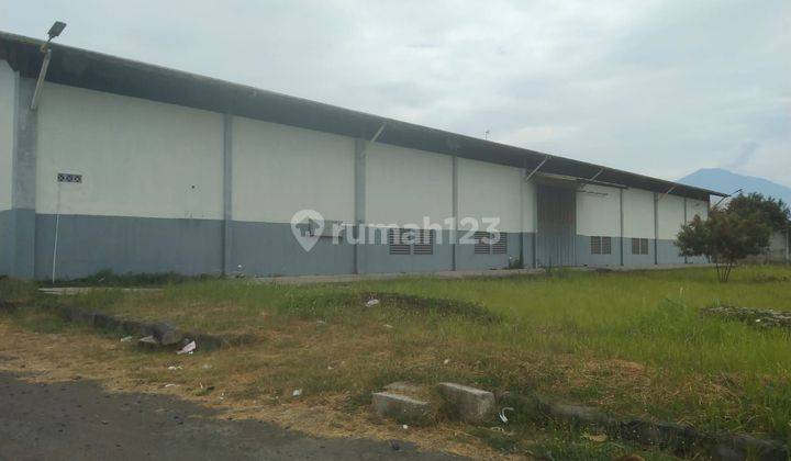 Disewakan Gudang Siap Pakai di Pegambiran Cirebon 2