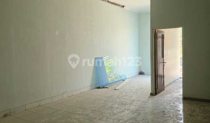Ready-to-Use Shop House for Rent in Kesambi, Cirebon 2