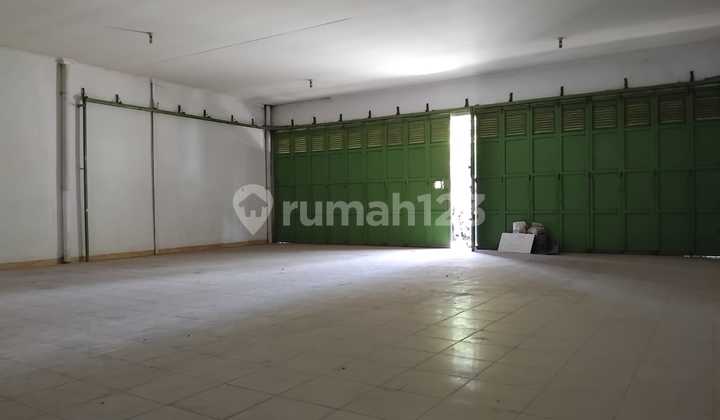 For Rent/Sale Ready-to-Use Shophouse in Sumber Cirebon 1