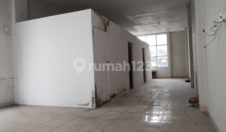 For Rent/ For Sale Ready-to-Use Shop House on Jalan Bahagia Cirebon 2