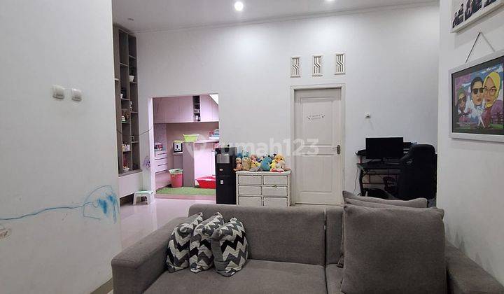 Dijual Rumah Cantik Minimalist 2 Lantai Di Perum Puspa Baru 2