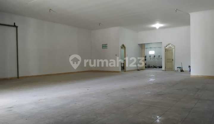 For Rent/Sale Ready-to-Use Shophouse in Sumber Cirebon 2