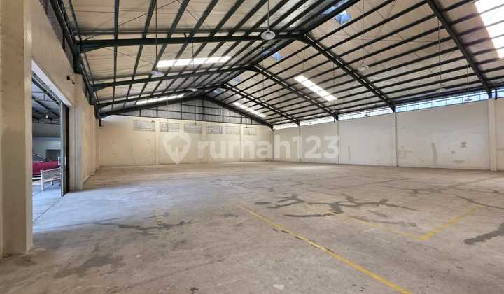 Warehouse For Rent, Good Condition, Ready to Use in Cirebon City