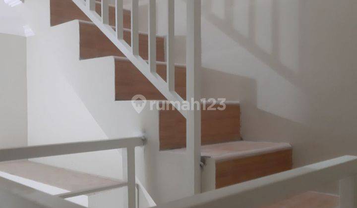 Dijual Rumah Baru Pacar Kembang Mungil.2 Lt Minimalis 2
