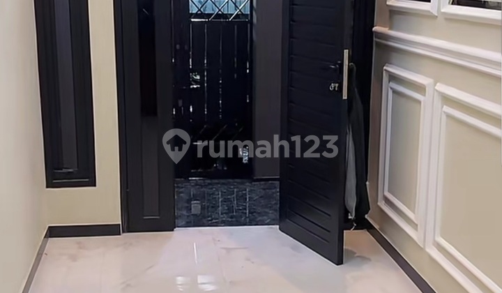 Dijual Rumah Baru Karang Asem SHM 2 Lantai 2