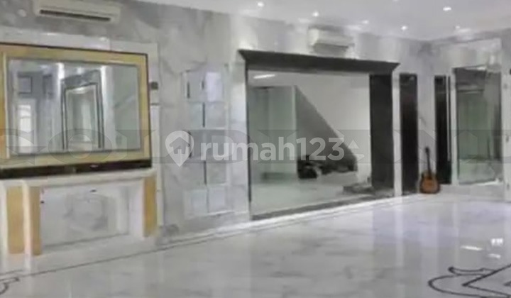 Hn, Jual Rumah Menteng 1¼ Lantai, Jakpus 2