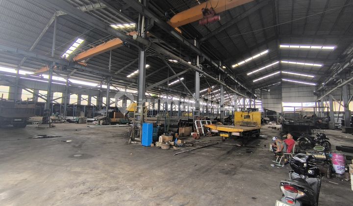 At, Sewa Gudang Sunter, Jakarta Utara