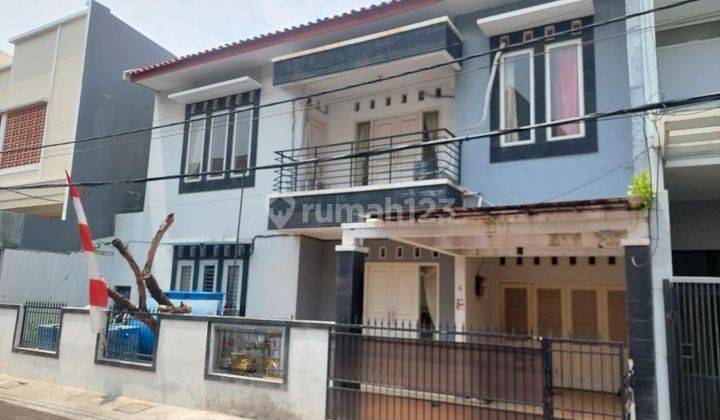 Br, Sewa Rumah 2 Lantai Luas, Cempaka Putih  1