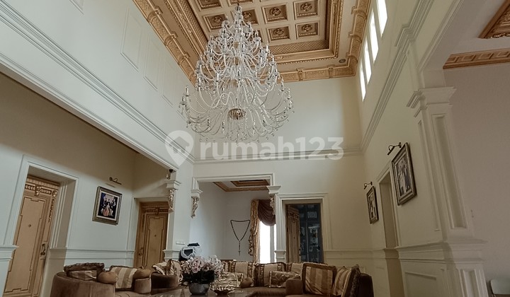 20435-dj, Jual Rumah Mewah 3 Lantai, Jakarta Timur Bagus
