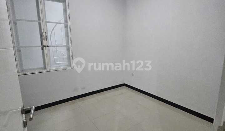 Di Sewakan Rumah Minimalis Tki 5 ( Sommerville) 2
