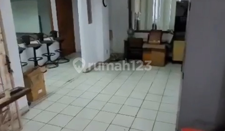 Ruko Gandeng 4 Lt Private Tol Kemayoran Akses Parkir Sendiri