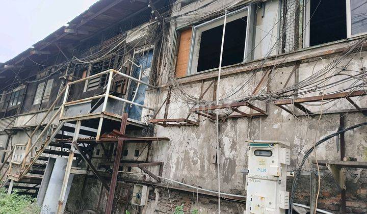 Gudang/office Tua 2 Akses Jalan Kontainer Pinggir Jalan  2