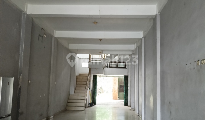 Ruko 4,5 Lt Pinggir Jalan Raya Strategis Panjang Tanah 50m2 2
