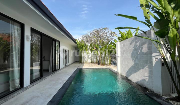 Villa 3R Minimalist Modern Walking Distance to Batu belie Beach