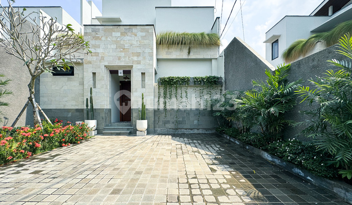 Villa 3BR Luxury Modern Furnished di Ungasan, Bali. 2