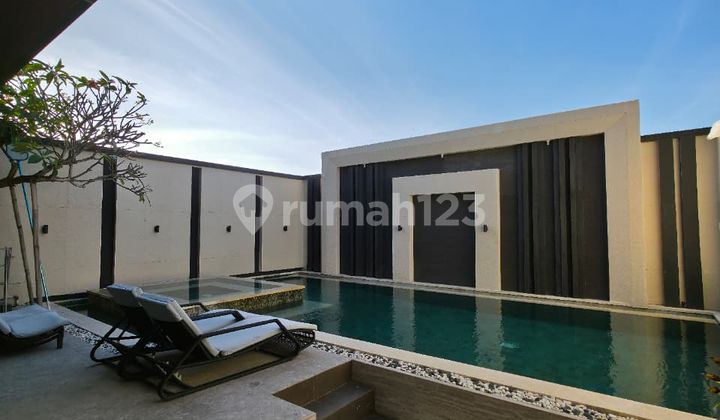 Villa 3BR Luxury with Spectaculer View, View Airport, Laut, Tol, dan Gunung di Jimbaran