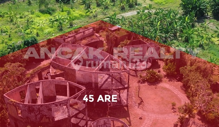 Beachfront Land Tanah Bonus Bangunan Villa 45 Are di Cemagi