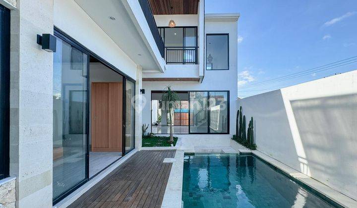 Brand New Modern Villa Dekat Pantai Pererenan 1