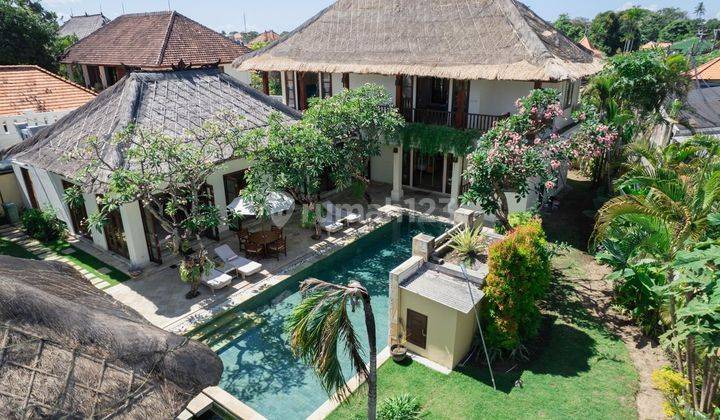 Luxury Beautiful  5BR Villa  near Sanur Beach 1