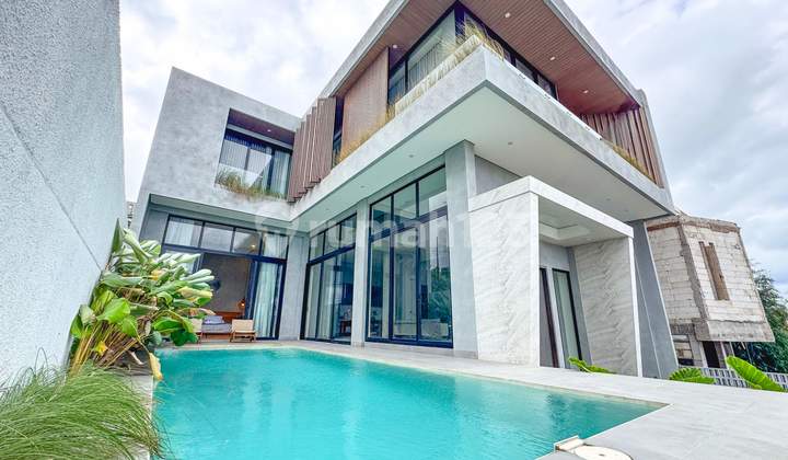 Villa 3BR Brand New Luxury Modern di Ungasan dekat Pantai Melasti Villa 3BR Brand New Luxury Modern di Ungasan dekat Pantai Melasti