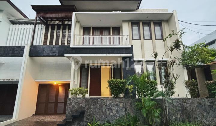 Rumah 4BR Modern Style di Kuta dekat Mall Bali Galleria Rumah 4BR Modern Style di Kuta dekat Mall Bali Galleria