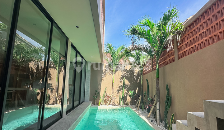 Villa 3BR Brand New Modern Minimalist di Babakan, Canggu Bali