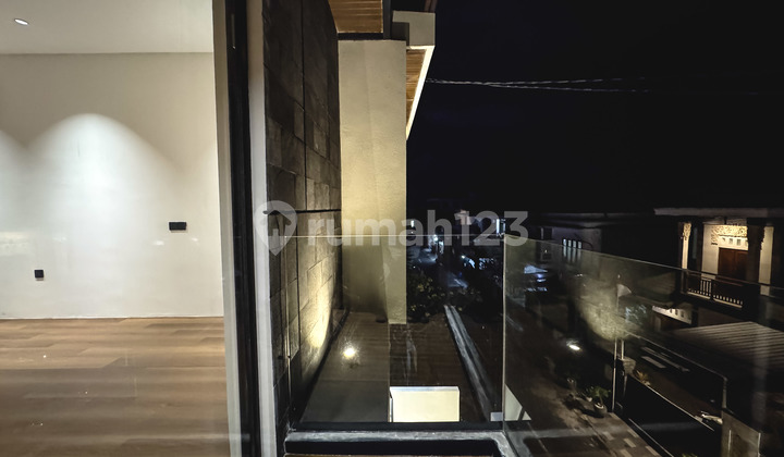 Modern Contemporary 4BR House in Renon, Bali 2