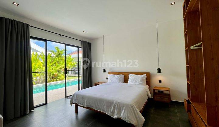 Villa 3BR Modern with spacious garden in Padonan, Canggu