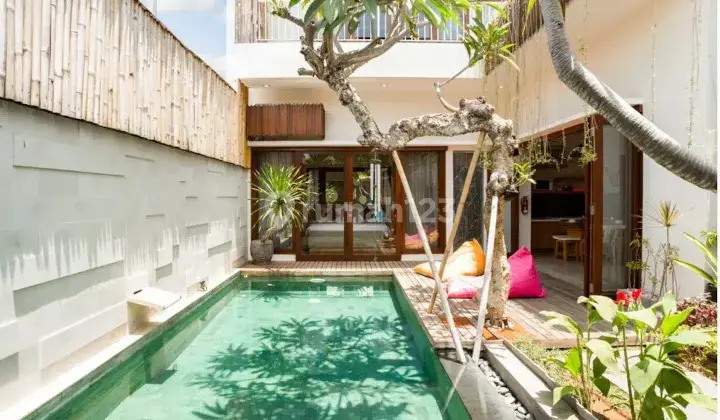 2 Units of Modern Minimalist Villa in Seminyak, Kuta. 1