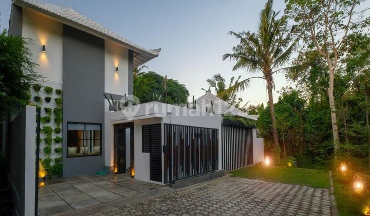 Villa 3BR Modern Style di Tumbak Bayuh Canggu 2