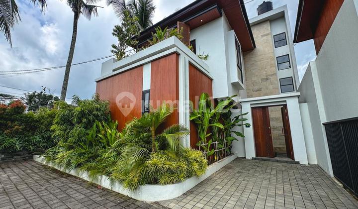 Villa 3Br Modern Contemporary Ricefields View in Pajeng Ubud
