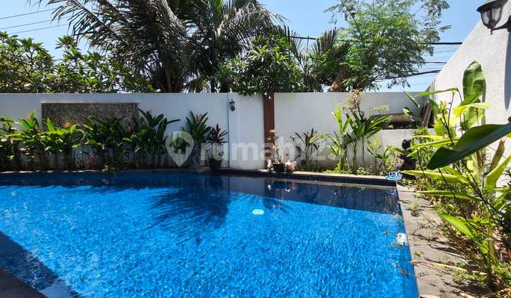 Rumah 3 Kt Minimalis Modern di Kertalangu, Kesiman Dekat Sanur