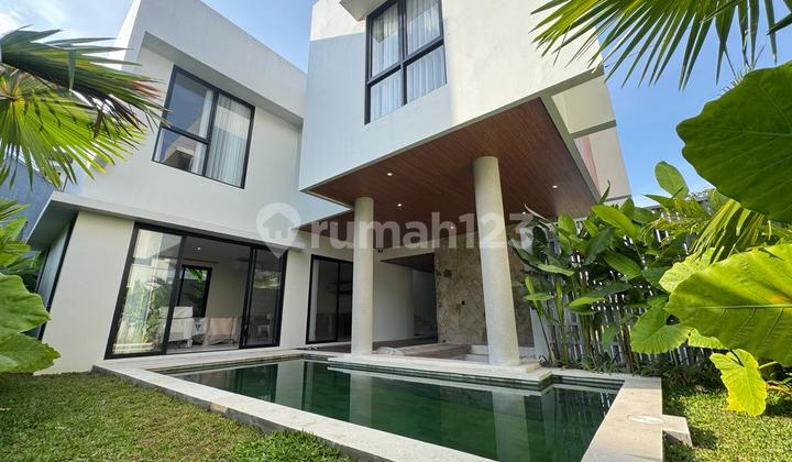 Villa 3Br Modern Tropical Style di Jimbaran Dekat Gwk Villa 3Br Modern Tropical Style di Jimbaran Dekat Gwk