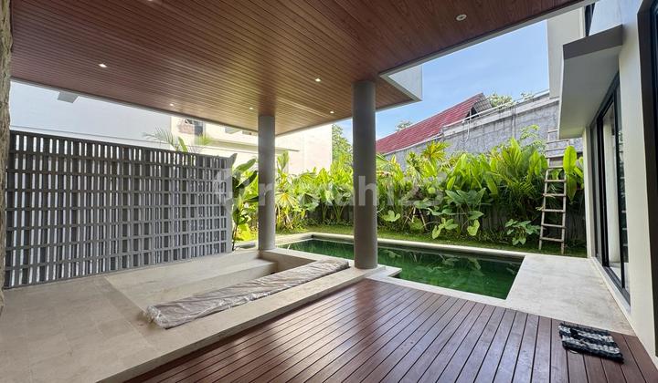 Villa 3Br Modern Tropical in Jimbaran Villa 3Br Modern Tropical in Jimbaran