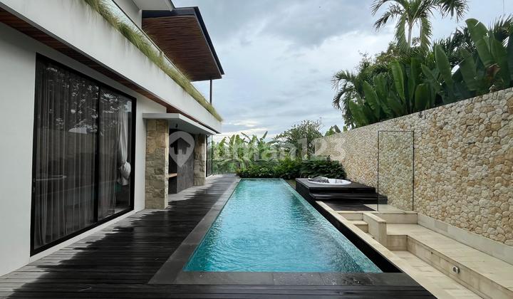 Villa 4BR Luxury Modern di Pererenan Villa 4BR Luxury Modern di Pererenan