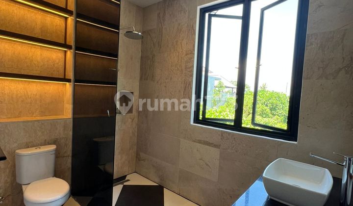 Rumah Villa 3Br Modern dengan View Laut Dekat Sanur. 2