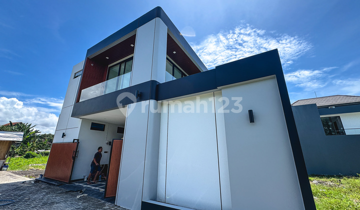 Rumah Villa 3Br Luxury Modern Dekat Pantai Berawa, Canggu