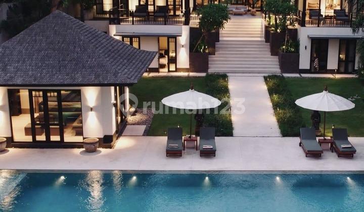 Villa 5BR Luxury with Rice Field View di Tiying Tutul, Pererenan - Canggu