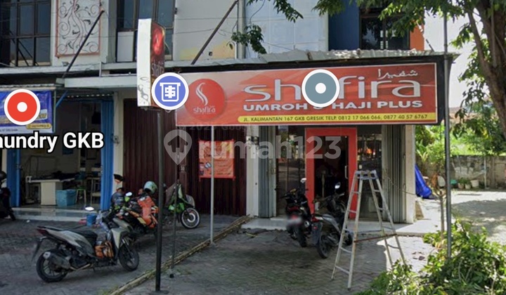 65 million/year!! Rare item, rarely any shop houses for rent in GKB Gresik!! :) 65 million/year!! Rare item, rarely any shop houses for rent in GKB Gresik!! :)