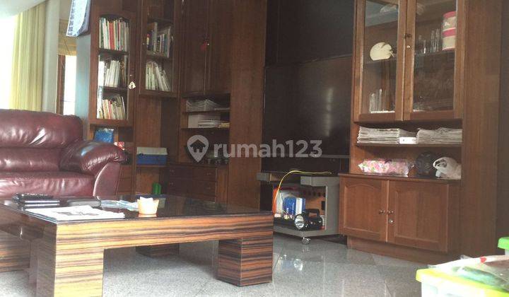 Dijual Rumah 3,5 Lantai Semi Furnished Cipedes Sukajadi Bandung 2