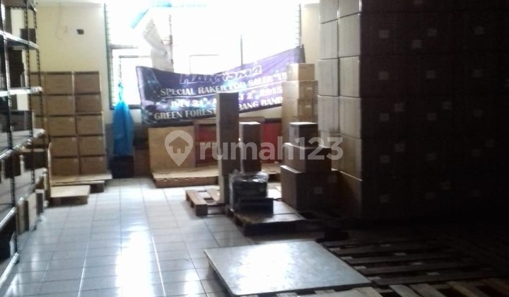 Gudang Strategis Pusat Perdagangan Area Mangga Dua Jakarta Pusat