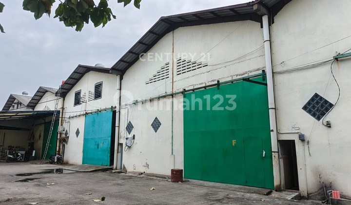 Commercial Building Warehouse Area Periuk Raya Access Near Airport