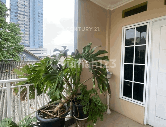 Luxury House Strategic Location Downtown Depok West Java 2