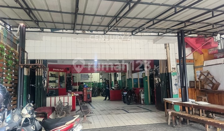 3-Story Commercial Building in Sungai Bambu, Tanjung Priok, North Jakarta 3-Story Commercial Building in Sungai Bambu, Tanjung Priok, North Jakarta