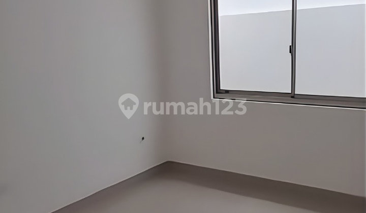 Rumah Pik 2 Cluster Miami Ada di Hoek Boulevard View Bagus 2