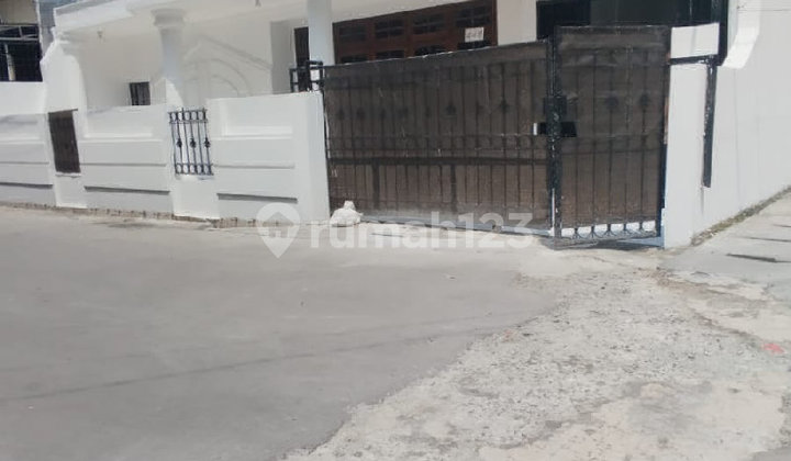 Disewakan Rumah Nyaman di Lokasi Premium Tomang Rawa Kepa Tomang