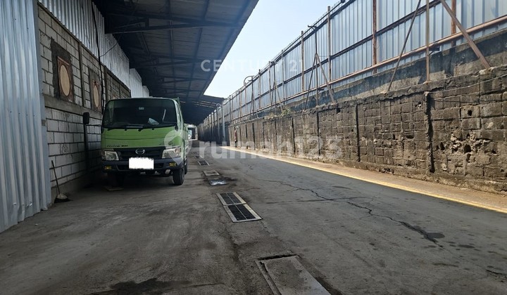Gudang Ex Pabrik Bisa Untuk Industri Area Daan Mogot Raya JakBar Gudang Ex Pabrik Bisa Untuk Industri Area Daan Mogot Raya JakBar