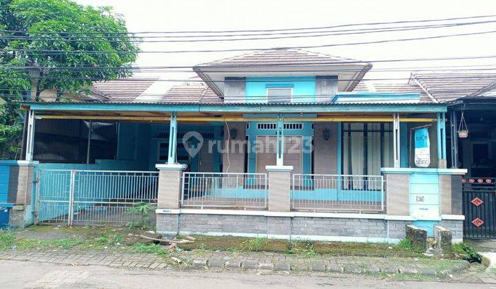 Di Jual Rumah Pinggir Jalan 1