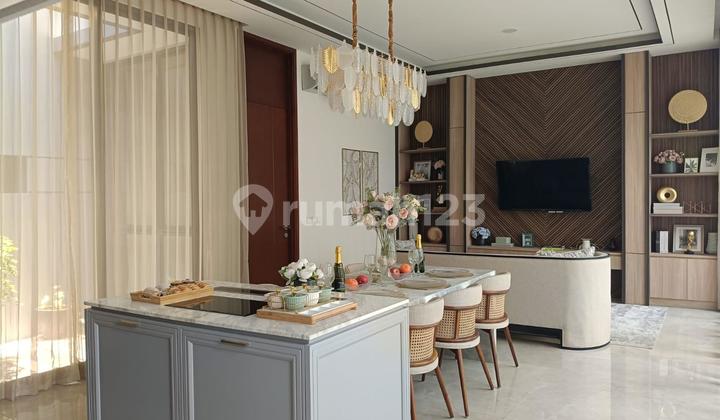 Di Jual Rumah Kolam Renang Kota Wisata 1